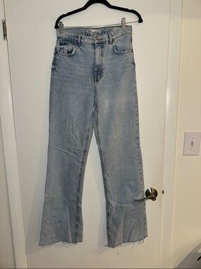 Zara Light Blue High-Rise Wide-Leg Jeans with Raw Hem